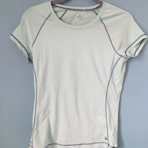 Light Blue Short Sleeve Workout M - Picture 4 of 5